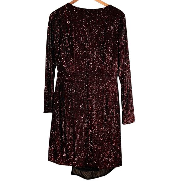 City Chic Plus Size Razzle Ruby Sequined Wrap Party Dress Size 12 Thread Pulls - Picture 3 of 16
